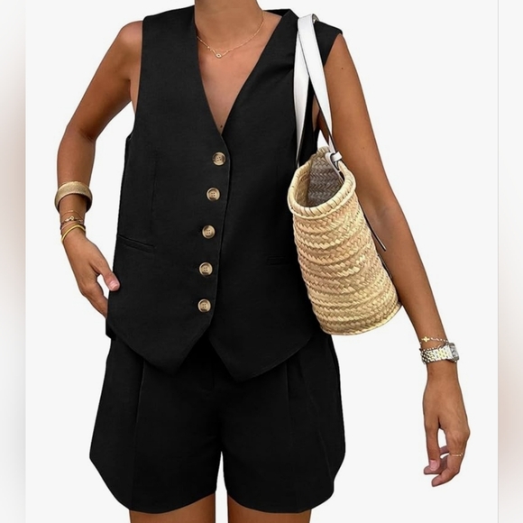 PrettyGarden Pants - 💚 2/$12 or 3/$17  PrettyGarden Black Vest & Shorts Set